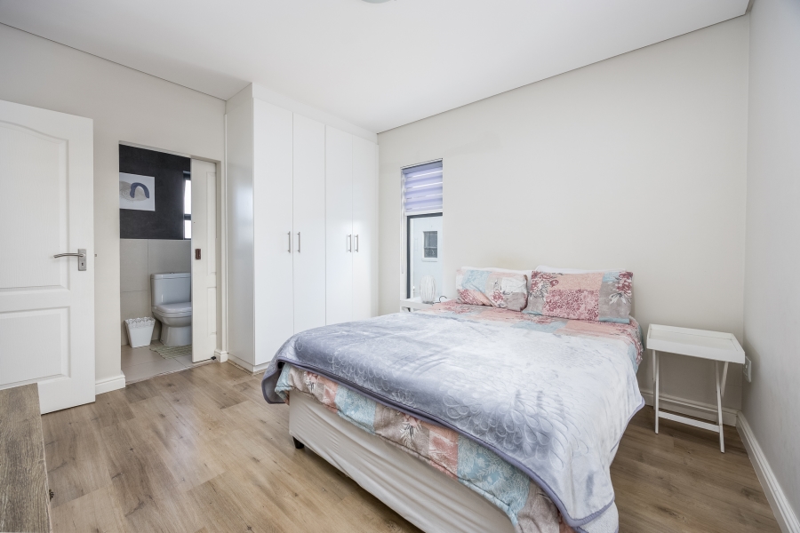 3 Bedroom Property for Sale in Jakarandas Western Cape